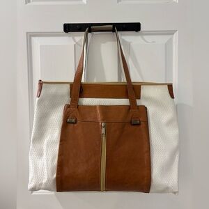 Vintage Ca-Gi Italian Luxury Elegant Brown and White leather Large Tote Bag